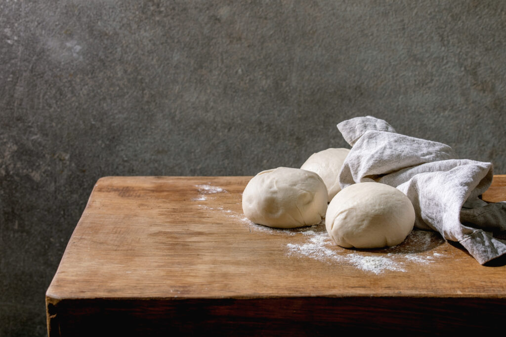 Porcionar la masa de pizza